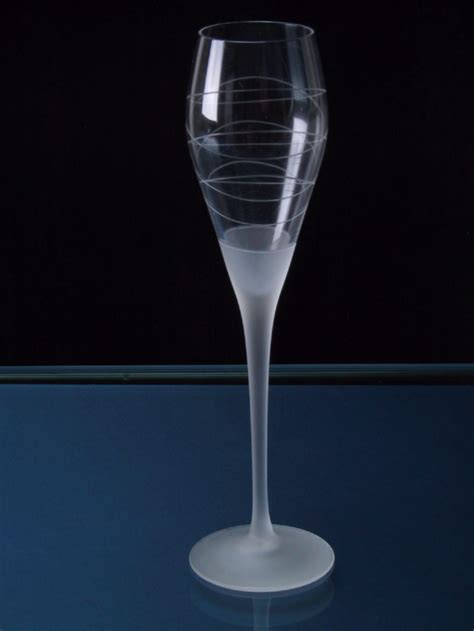 10 oz champagne flutes.